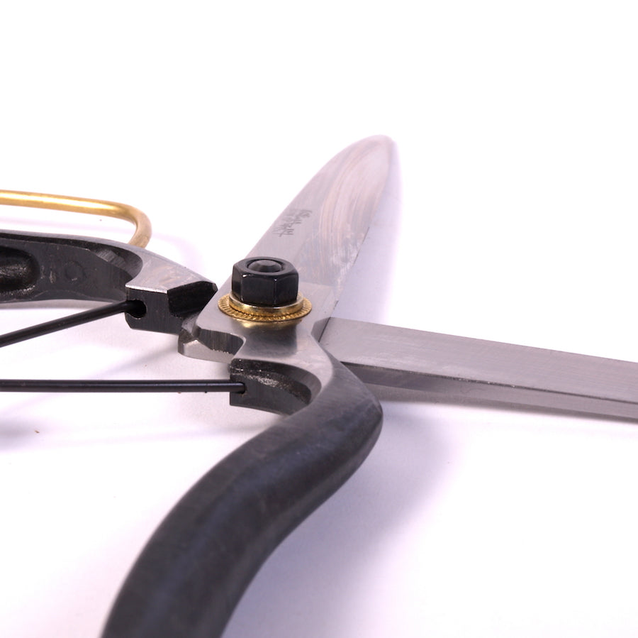 Sécateur exclusif à longue lame, spécialement conçu pour Niwagi