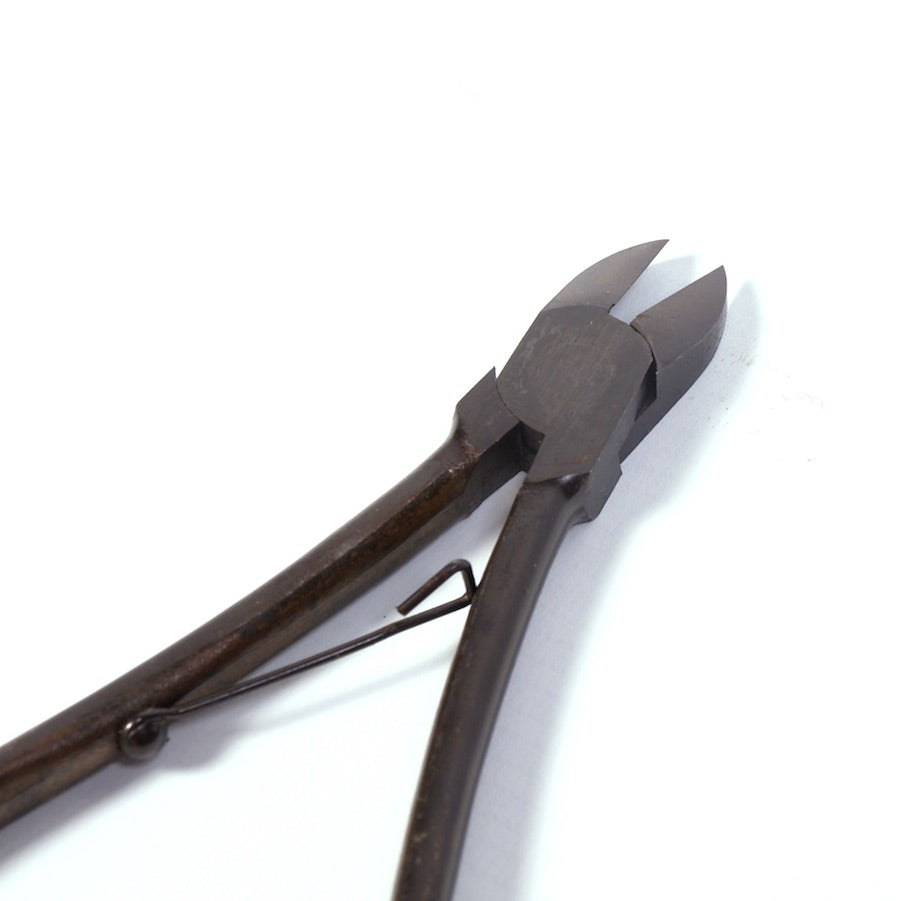 Pince concave petite avec embout presque droit, qualité supérieure japonaise acier carbone 180 mm