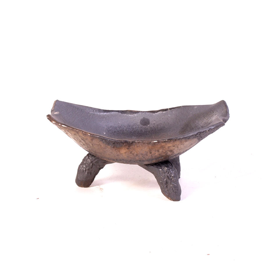 Coquille non émaillée avec pattes gris-bleu