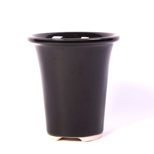 Cascade noire à rebord extérieur